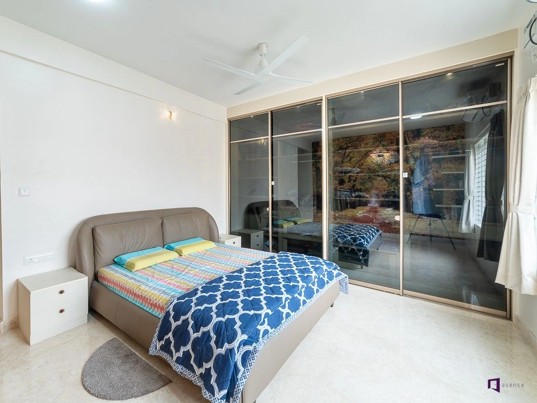 Trendy Sliding Wardrobes with Loft to Maximize Modern Home Storage