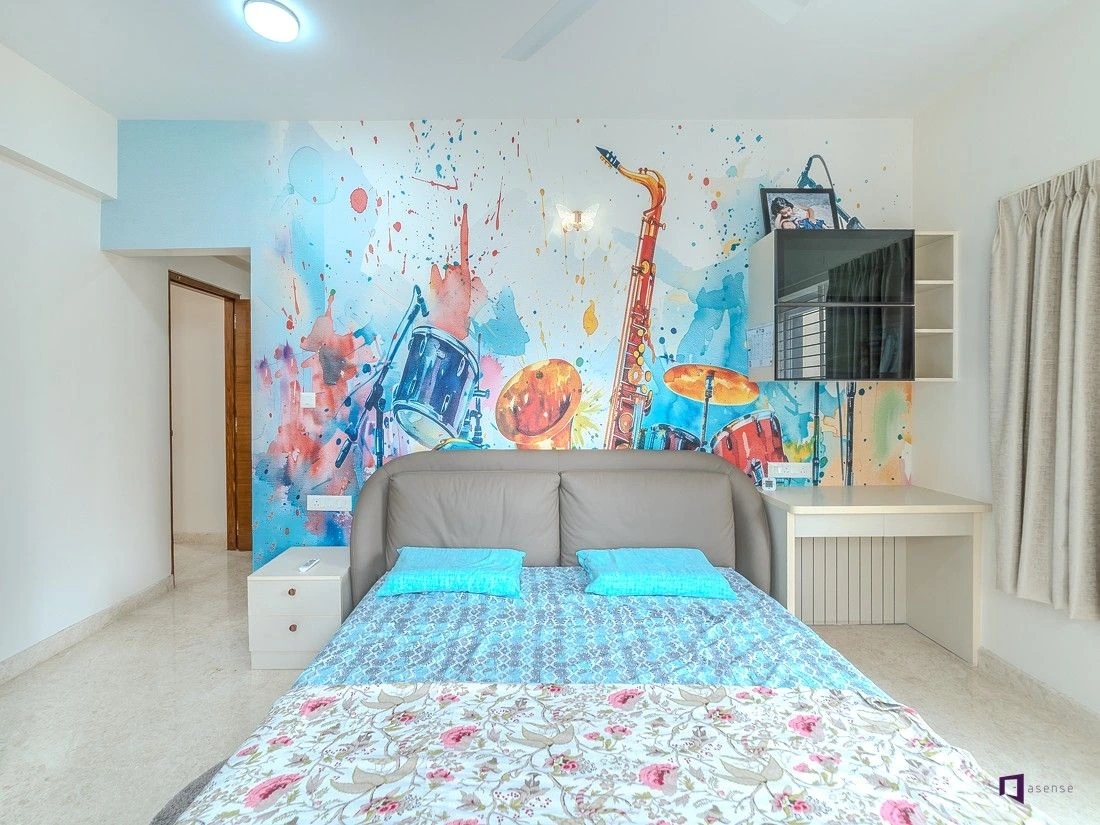 Wallpaper or Paint? How to Choose the Perfect Finish for Your House