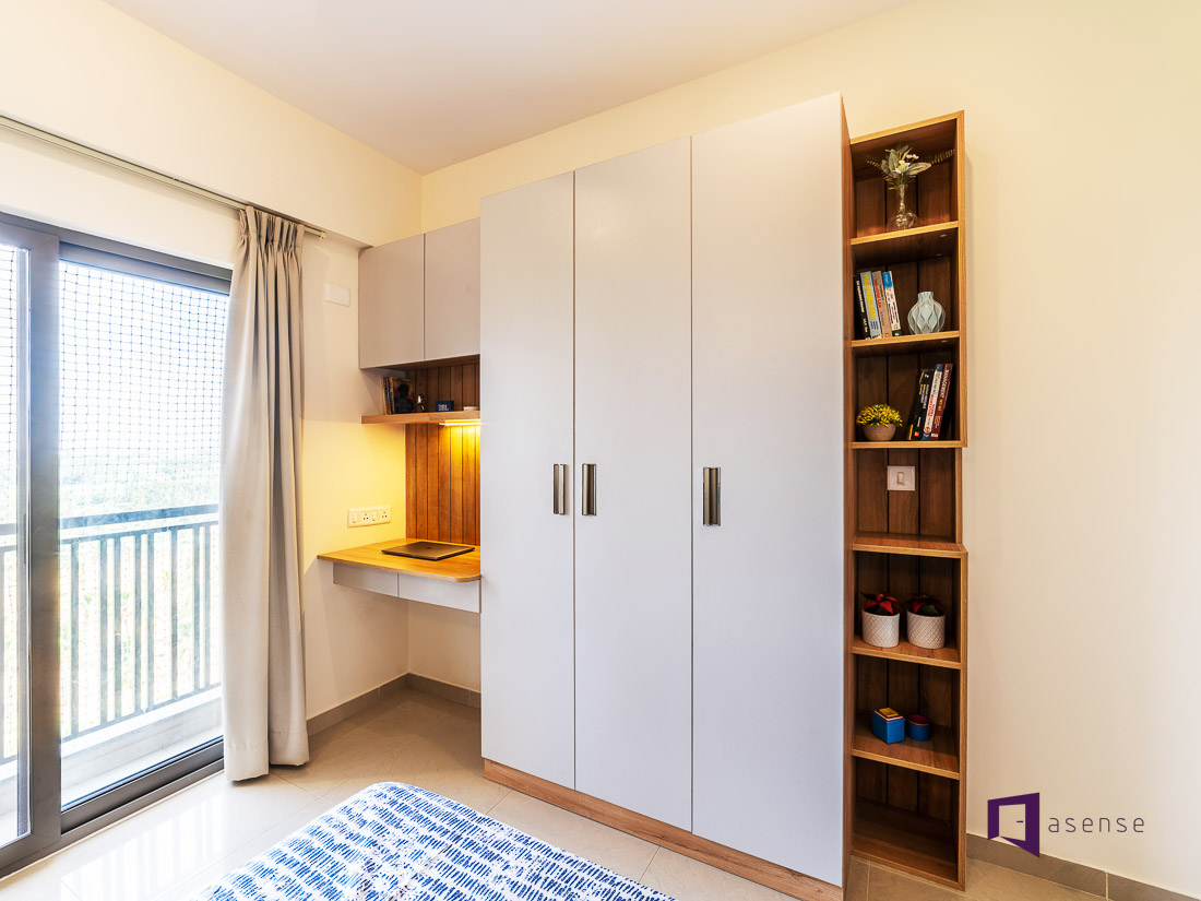 Simple & Elegant Study Unit Design for small Bedroom