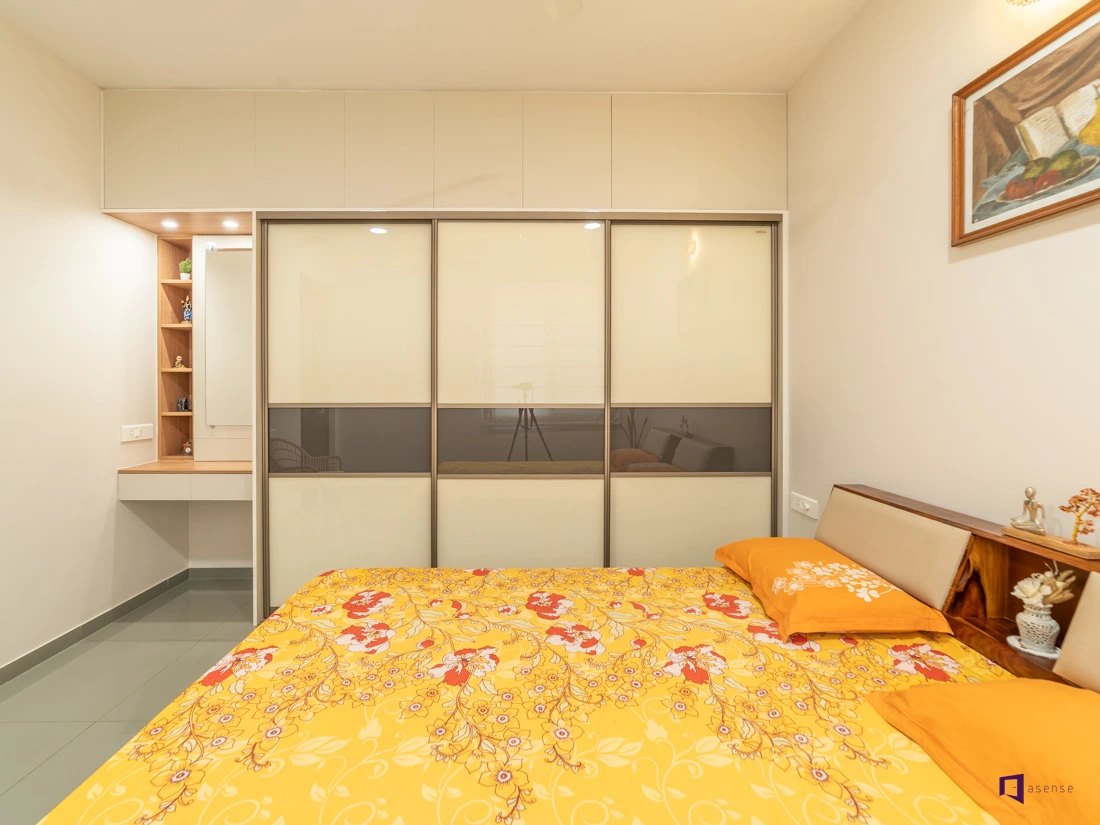Sliding Wardrobe Designs with Loft That Work Well in Modern Homes