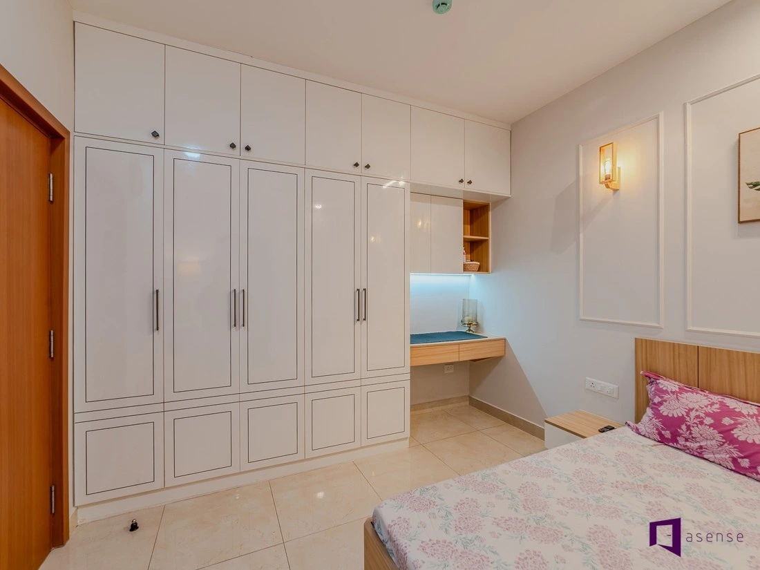 Floor-to-ceiling wardrobe design for Indian bedrooms: planning guide, pros, cons & costs 2026